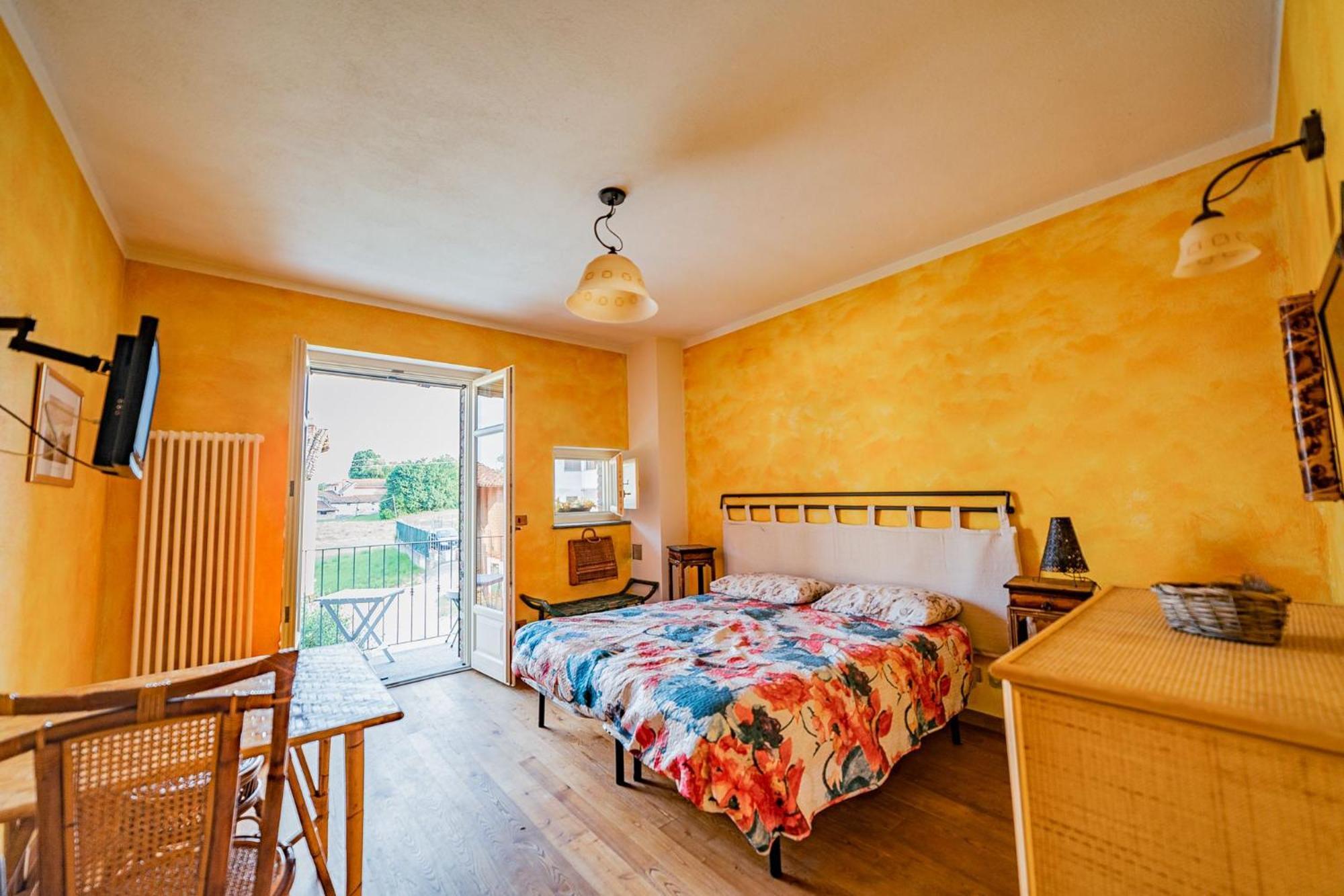 Arziga Bed & Breakfast Chieri Phòng bức ảnh